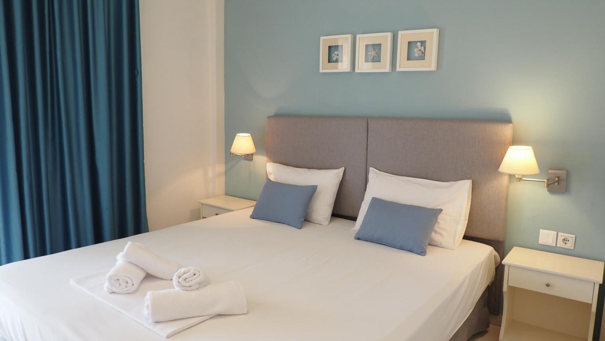 Leonidas Apartments And Suites Mola Kalyva Eksteriør billede